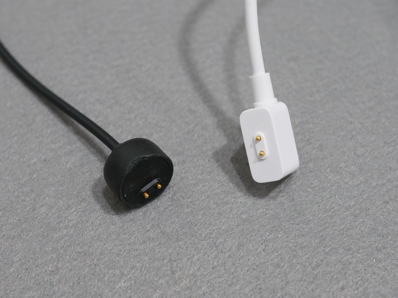 互換性ありそうな見た目をしていますが専用品を使うのが無難でしょう